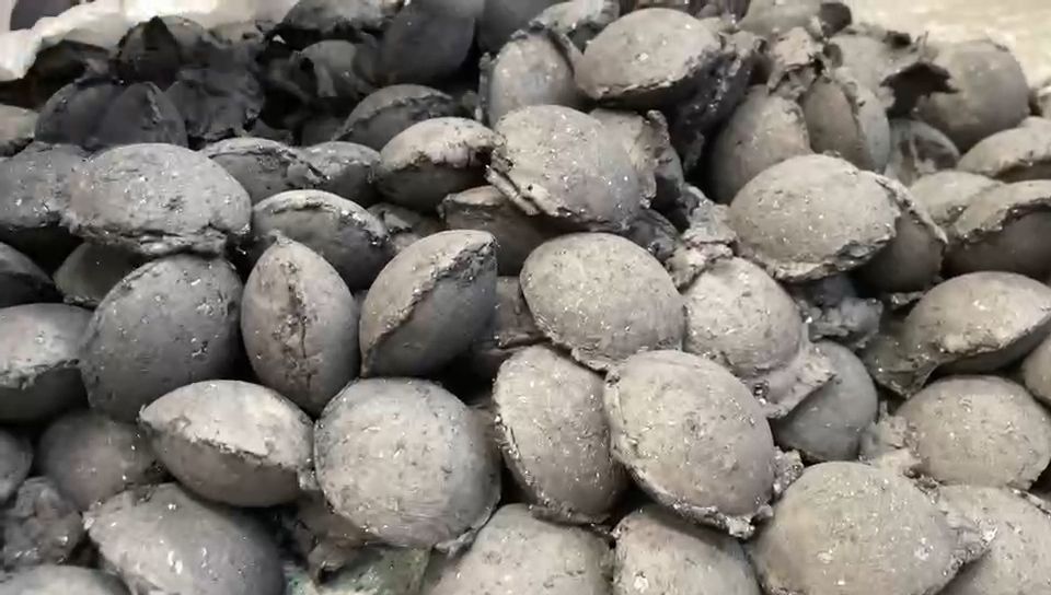 西南冶金矿粉：老子有钱lzyq88粘合剂破解高湿环境出产困局